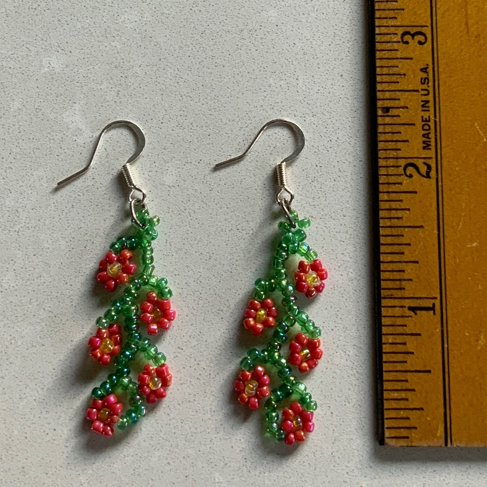Handmade 5-Flower Bead Earrings